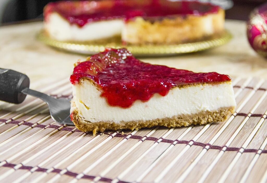 Cheesecake com Geleia de Morango: Irresistível!