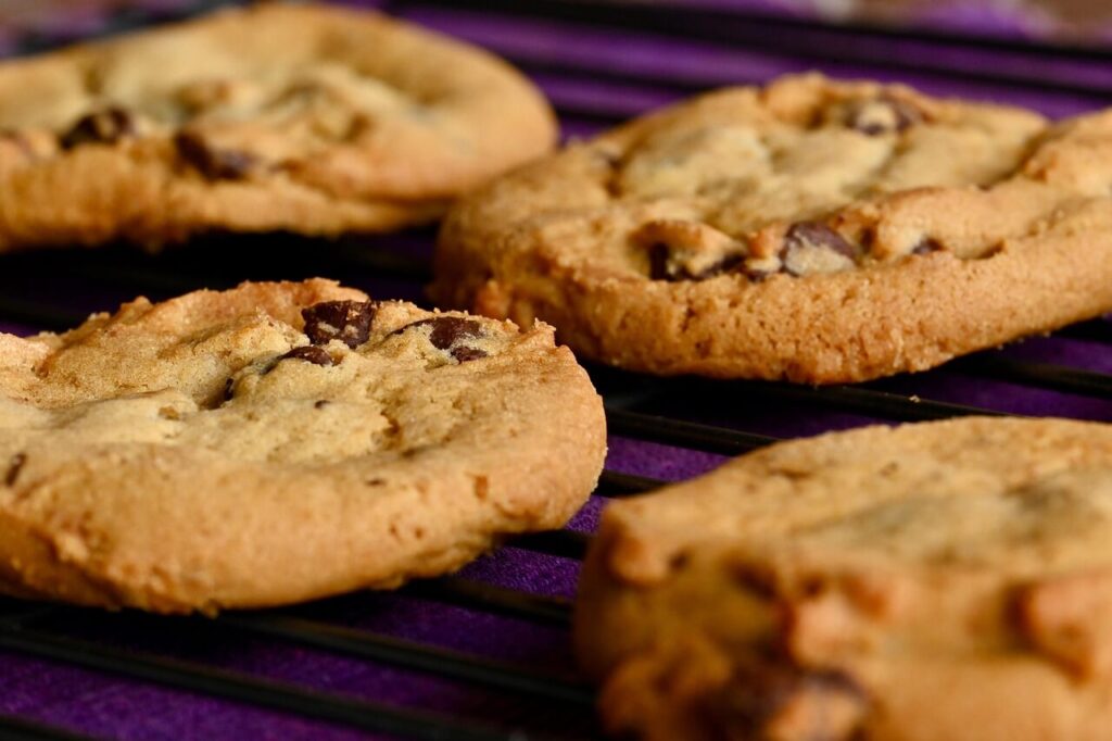 Cookies com Gotas de Chocolate: Super Crocante!