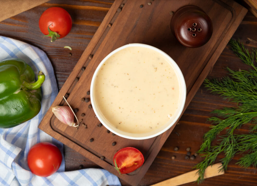 Molho Bechamel, também conhecido como molho branco