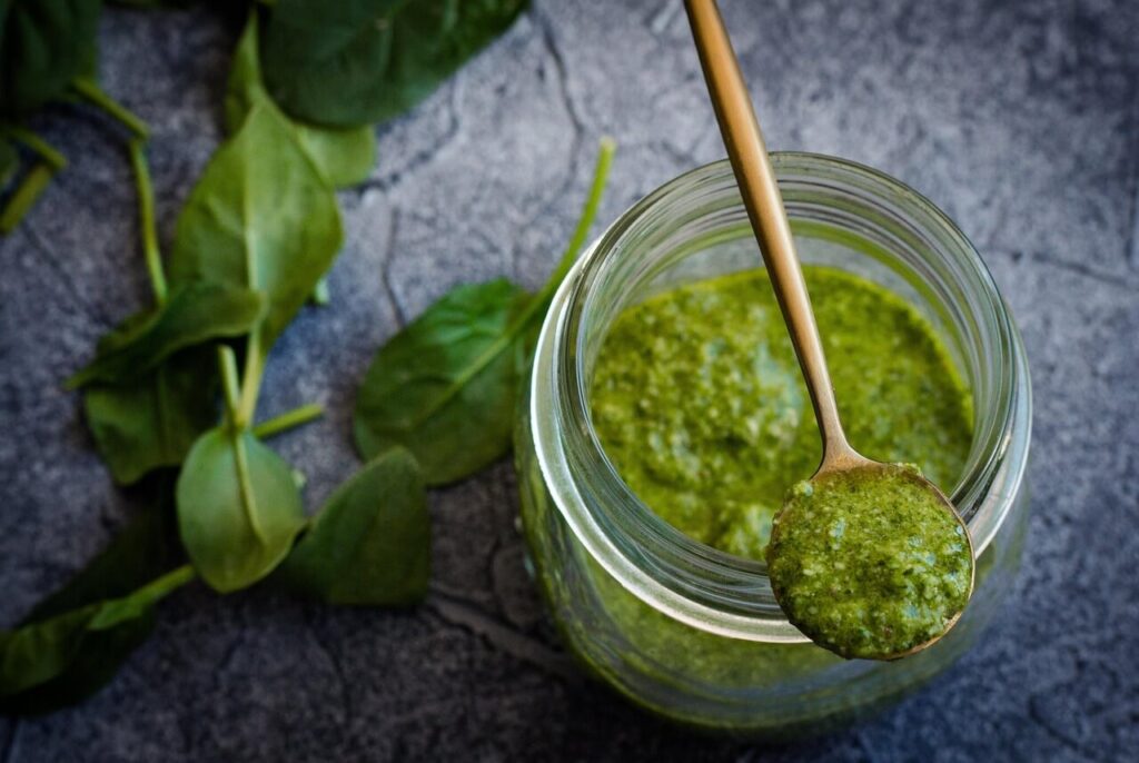 Molho Pesto: A Explosão de Frescor Italiano