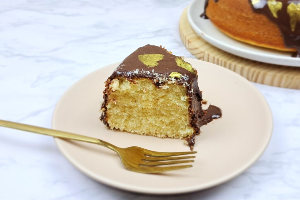 Bolo Porcelana de Chocolate: Massa Amanteiga e com Iogurte