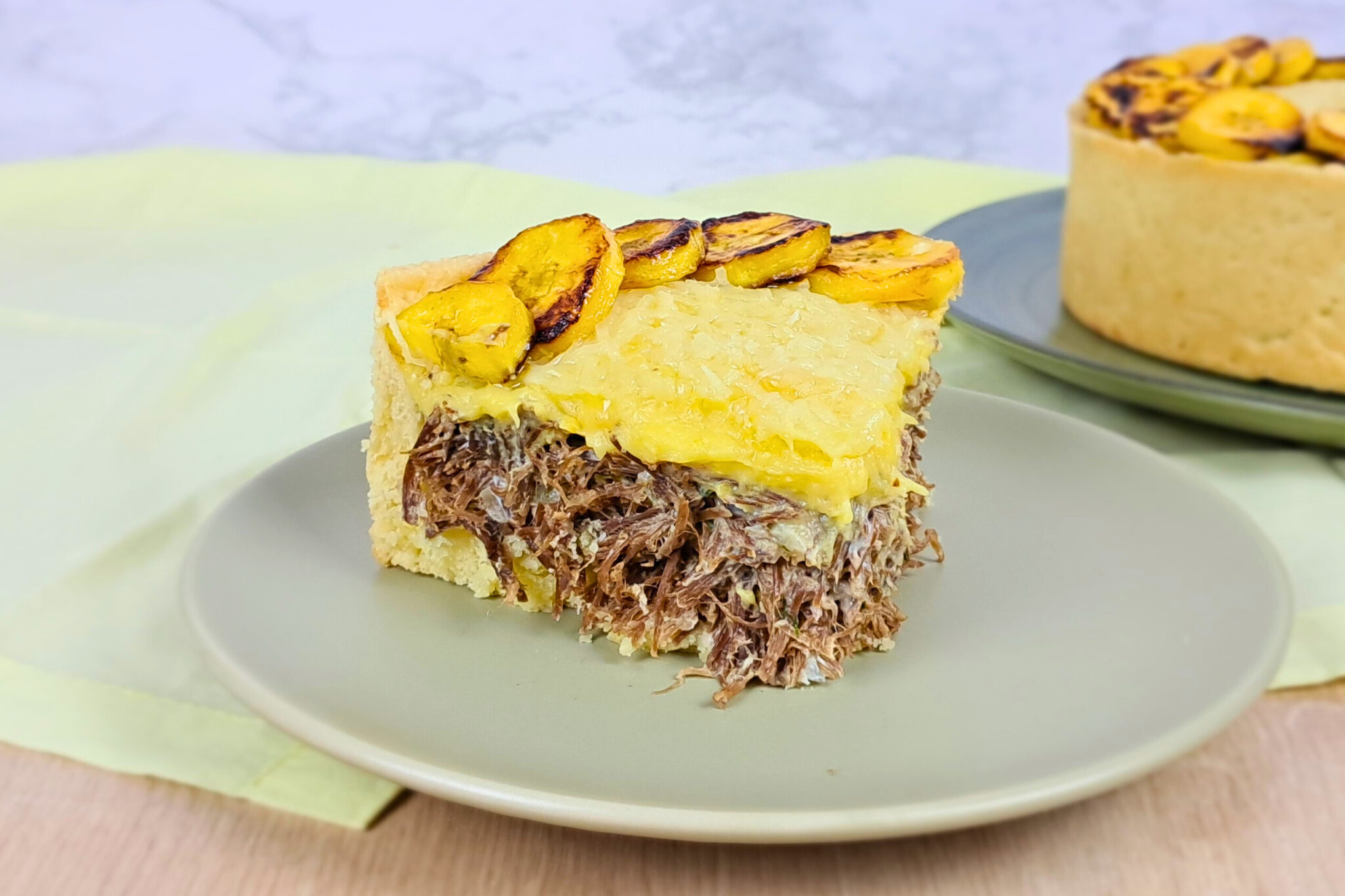 Torta de Carne Seca com Banana da Terra irresistível