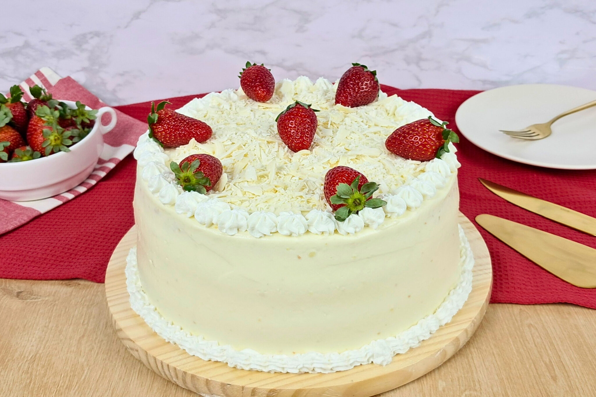 Torta de Ninho com Morango