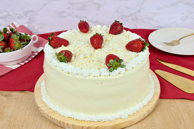 Torta de Ninho com Morango