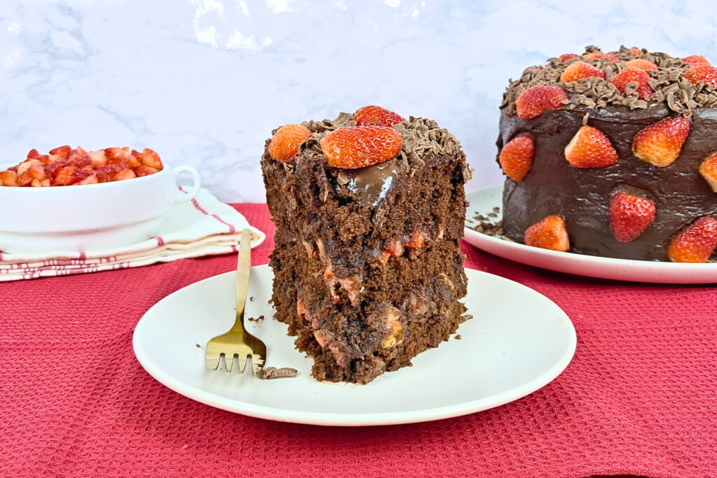 Bolo de Brigadeiro com Morango